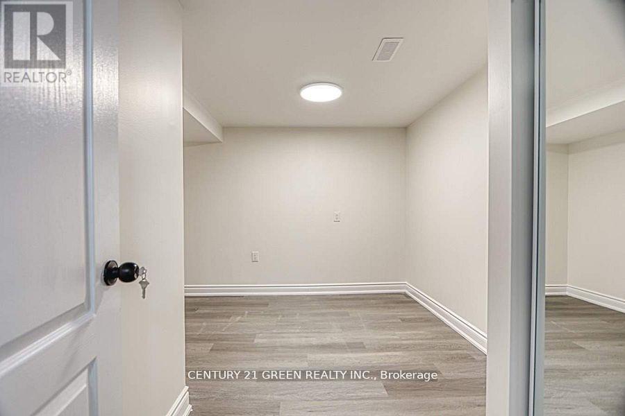 164 Gardiner Drive Property Photo 34