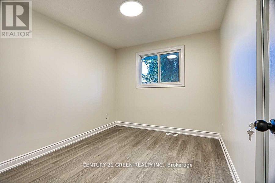 164 Gardiner Drive Property Photo 40