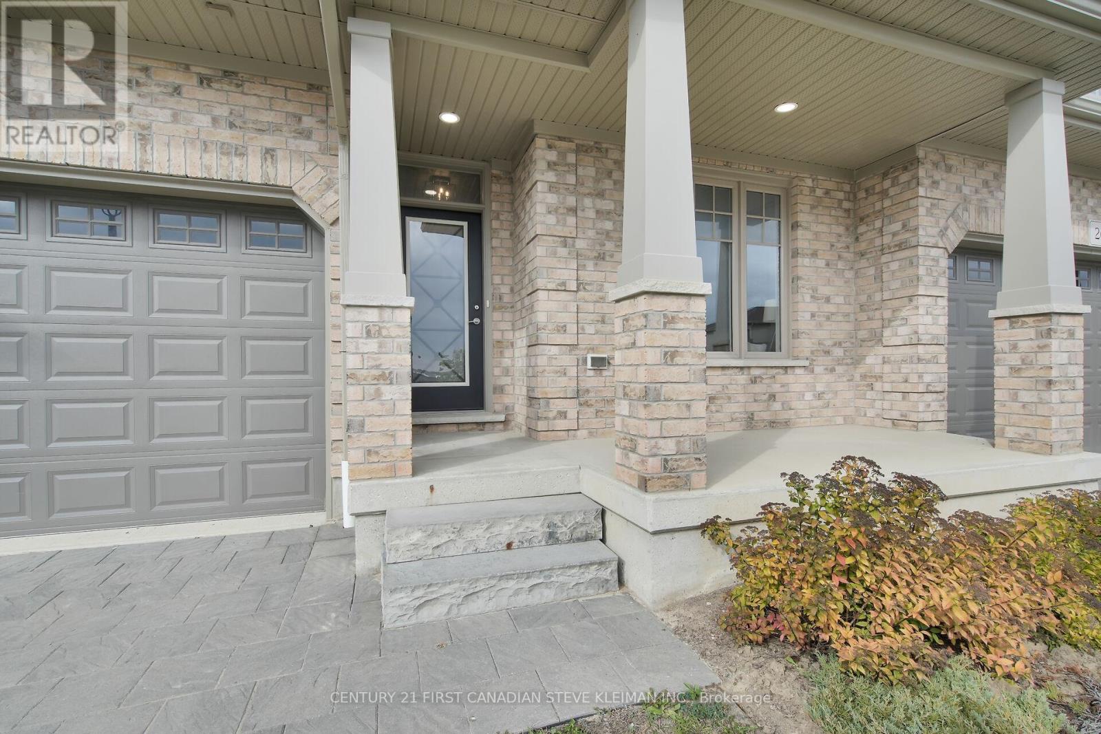 2662 Buroak Drive Property Photo 2