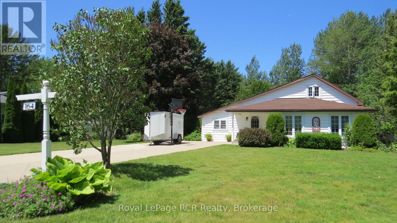 164 Edward Street Property Photo 2