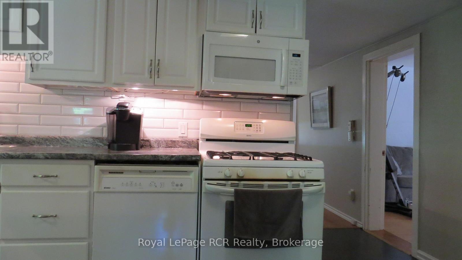 164 Edward Street Property Photo 24