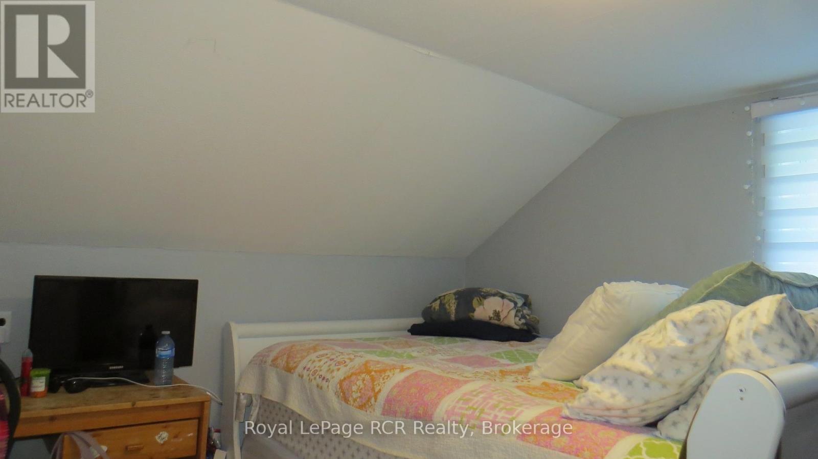 164 Edward Street Property Photo 32