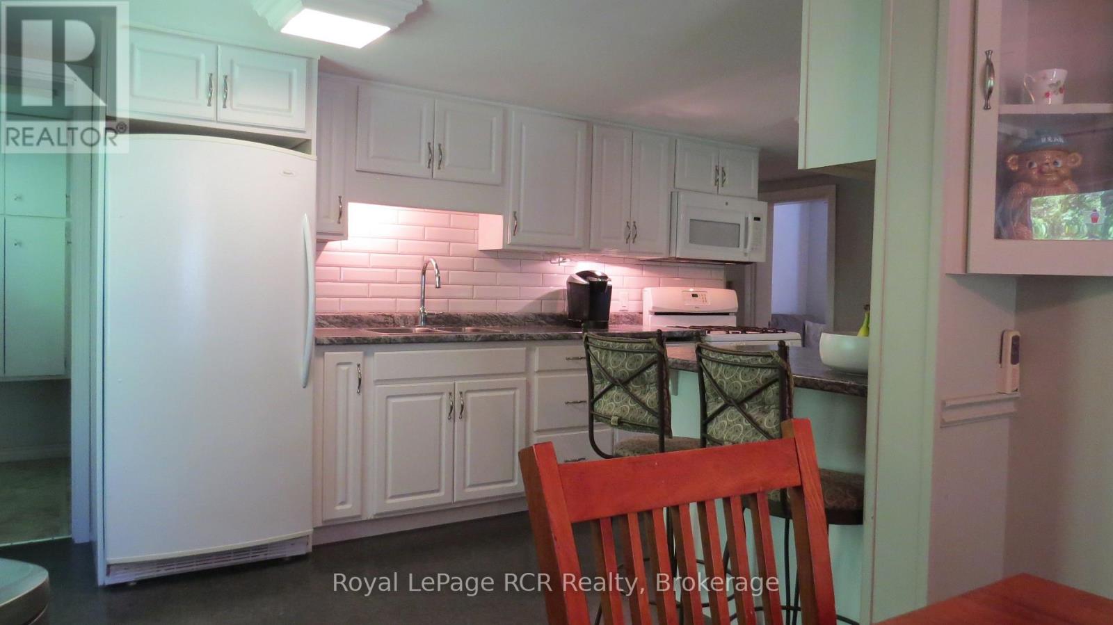 164 Edward Street Property Photo 41