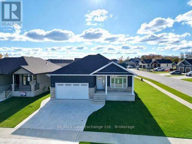 159 Westlinks Drive Property Photo 1