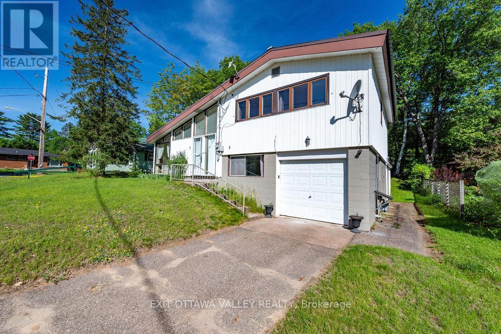 3 Newton Crescent Property Photo 2