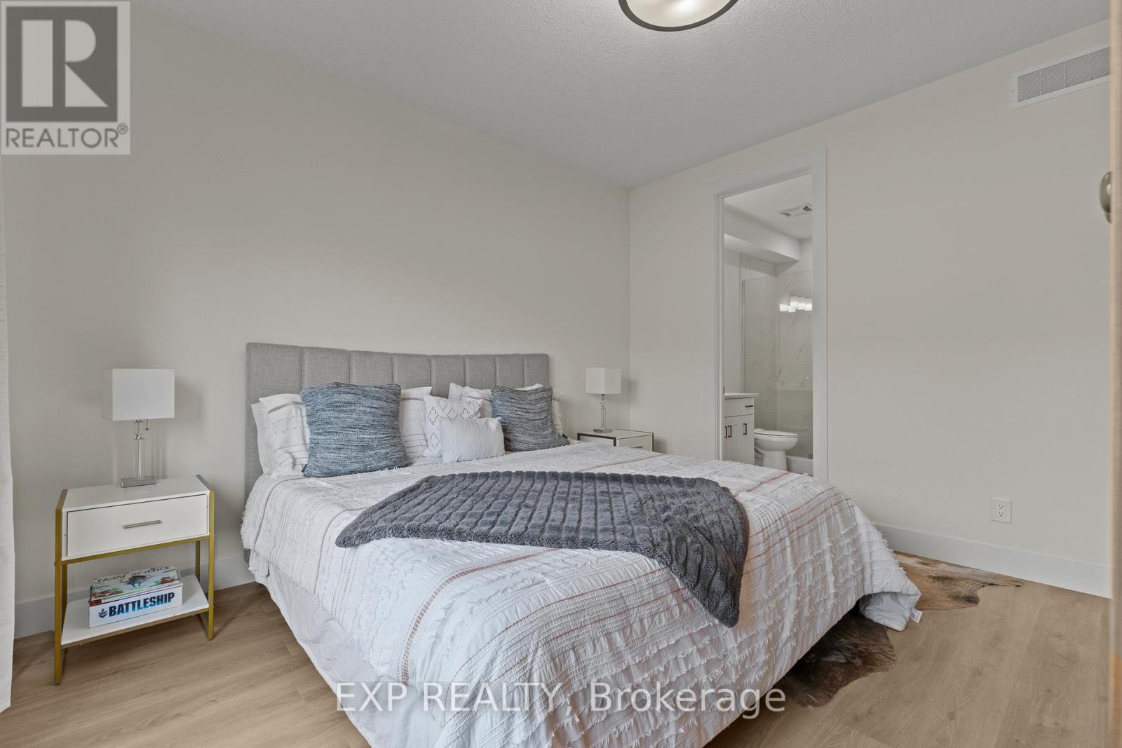 31 - 744 Nelson Street W Property Photo 19