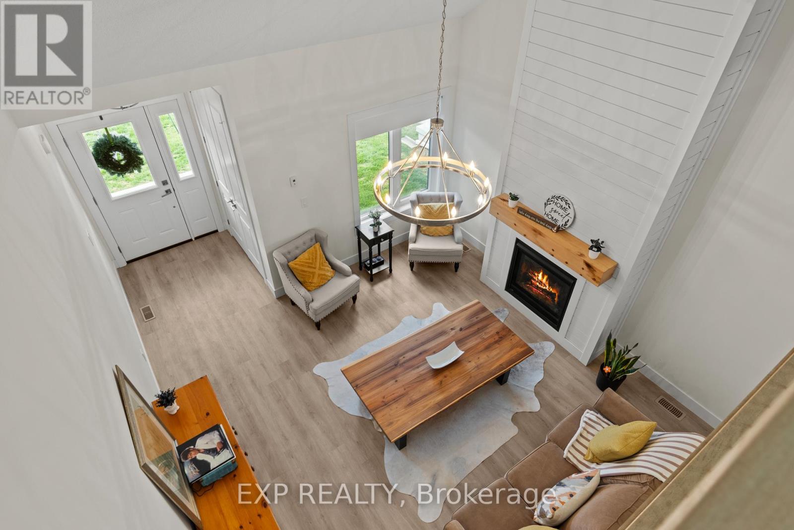 31 - 744 Nelson Street W Property Photo 23