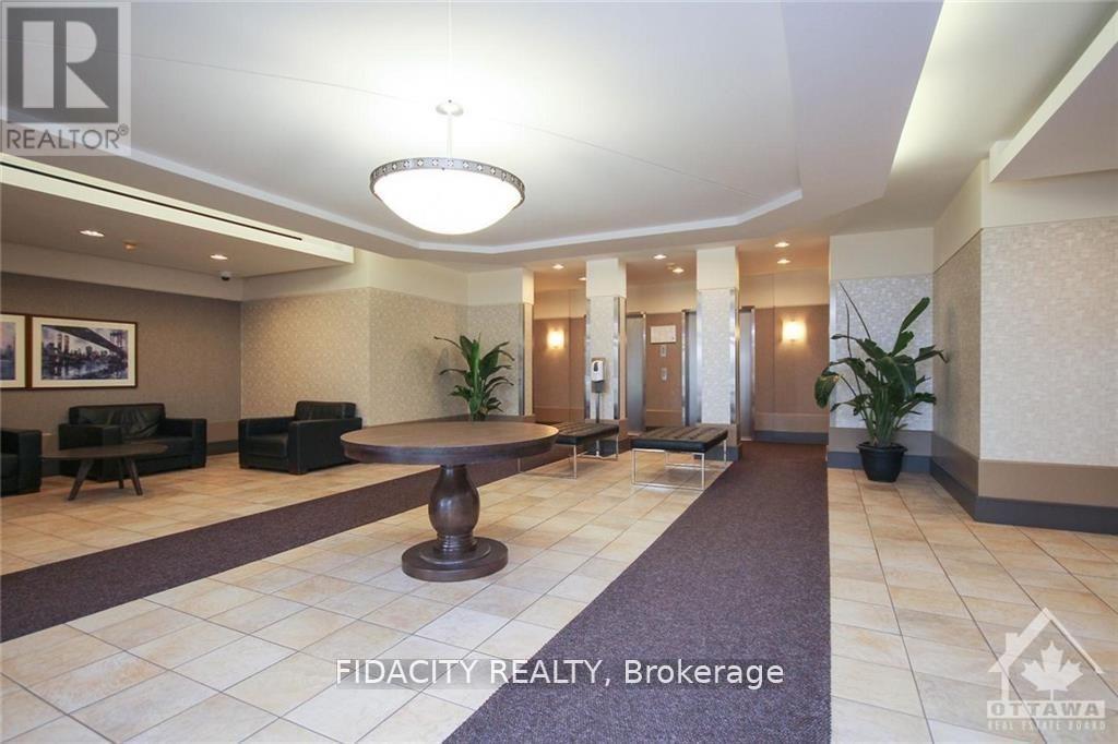 5c - 310 Central Park Drive Property Photo 8