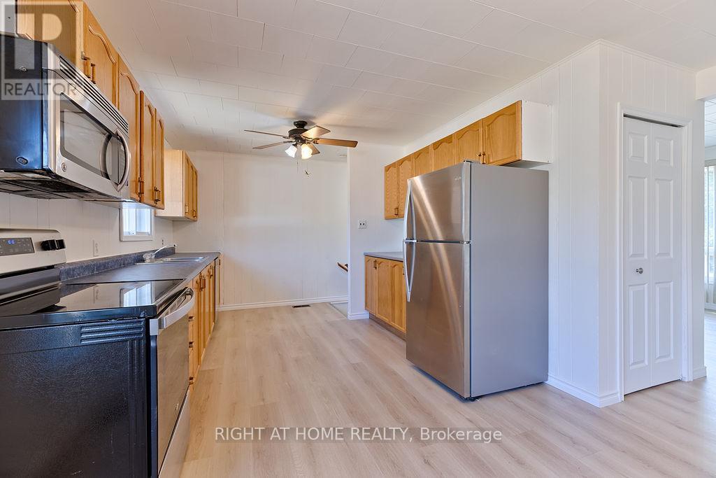 28 Jackpine Street Property Photo 13