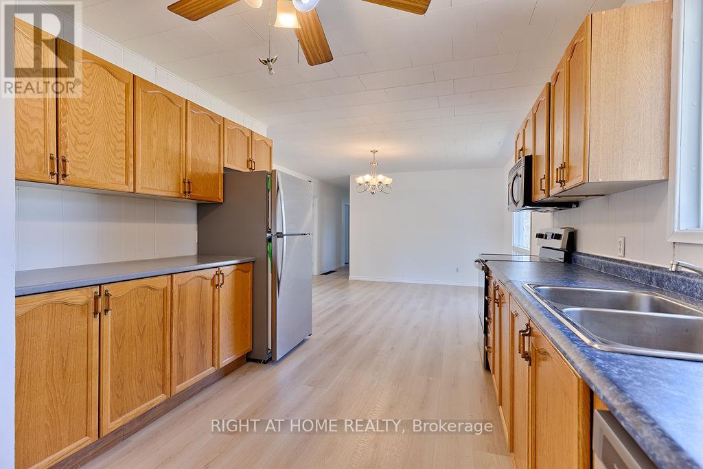 28 Jackpine Street Property Photo 15