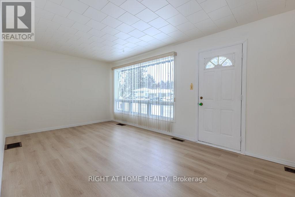 28 Jackpine Street Property Photo 22