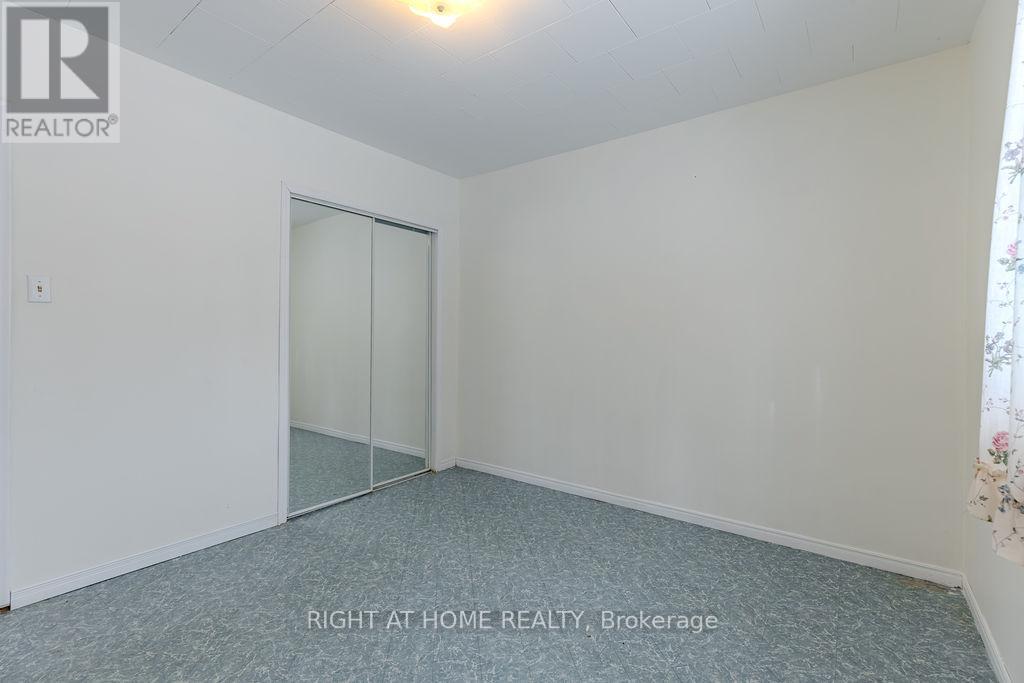 28 Jackpine Street Property Photo 24