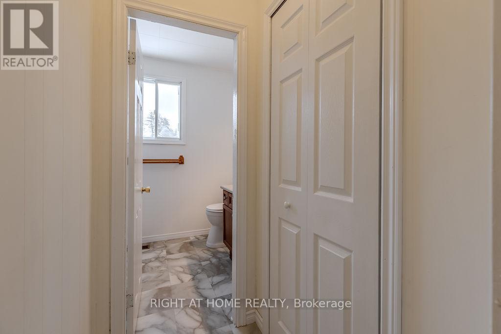 28 Jackpine Street Property Photo 28