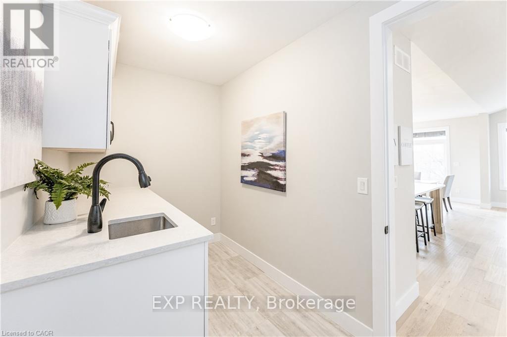 1050 Walton Avenue Property Photo 15