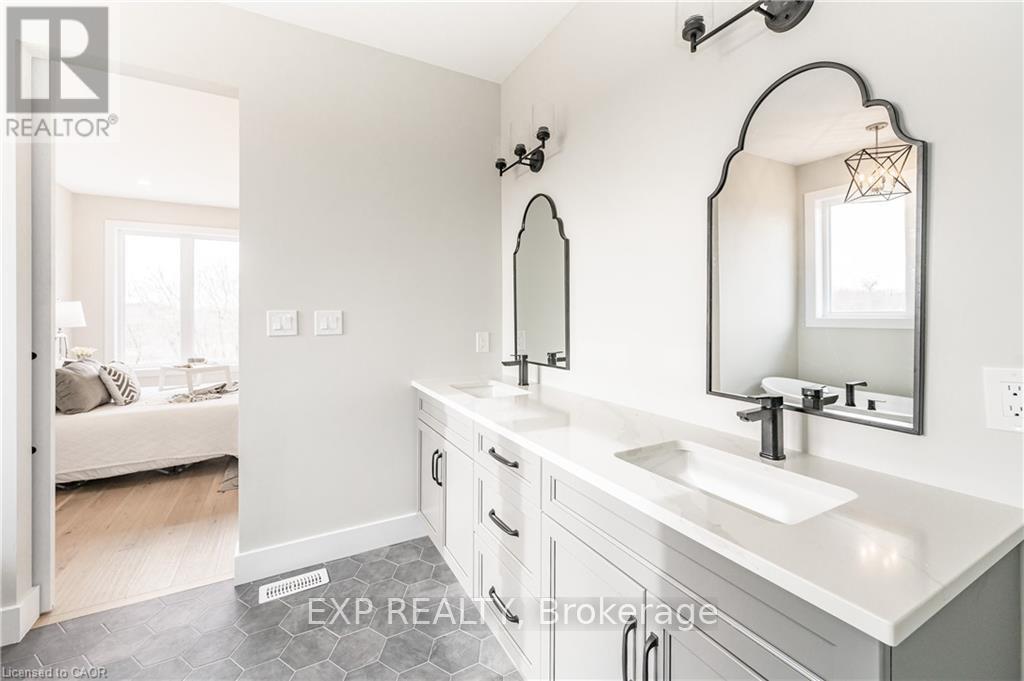1050 Walton Avenue Property Photo 20