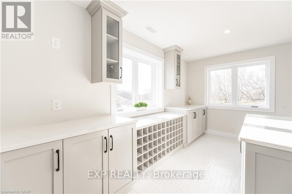 1050 Walton Avenue Property Photo 33