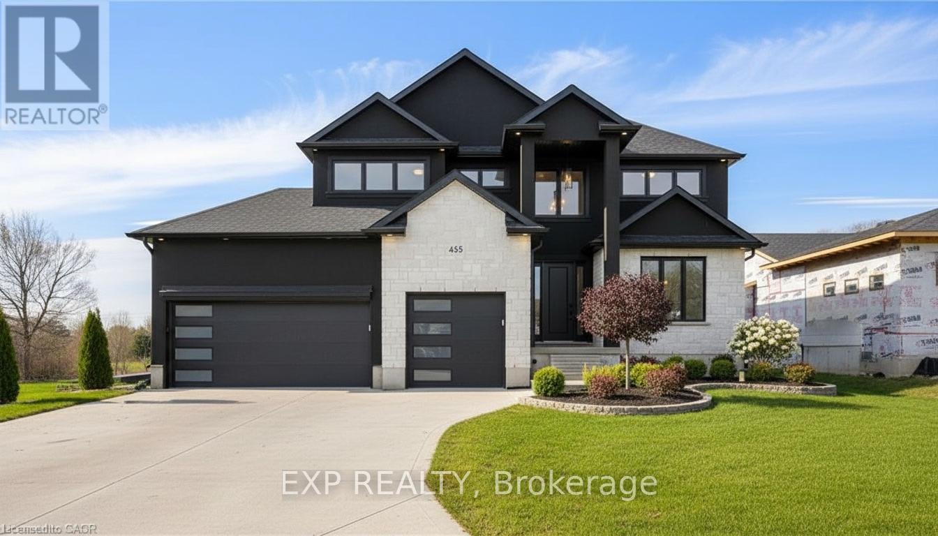 2 AVERY PLACE Property Photo 1