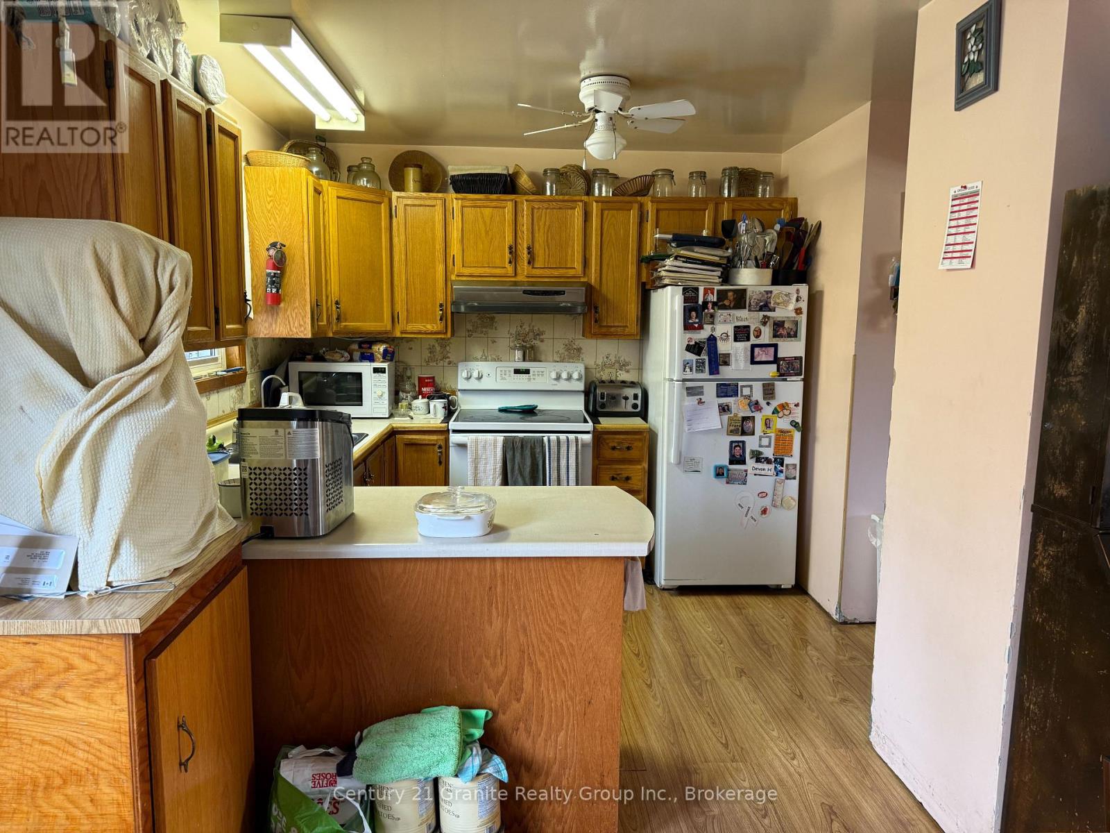 1028 Crabbe Lane Property Photo 7