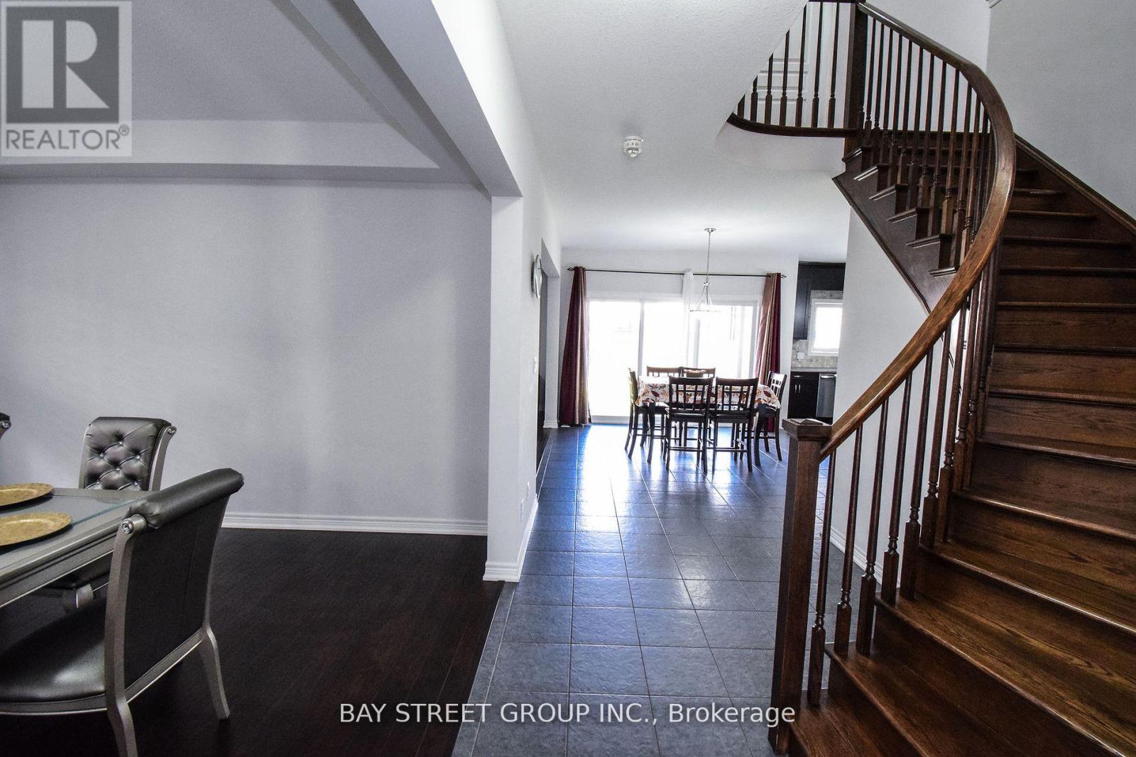 490 Silverwood Avenue Property Photo 6