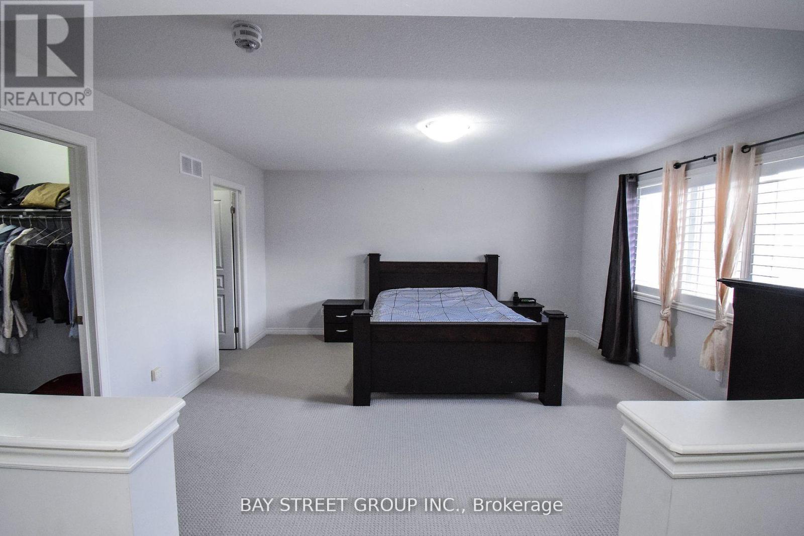 490 Silverwood Avenue Property Photo 18