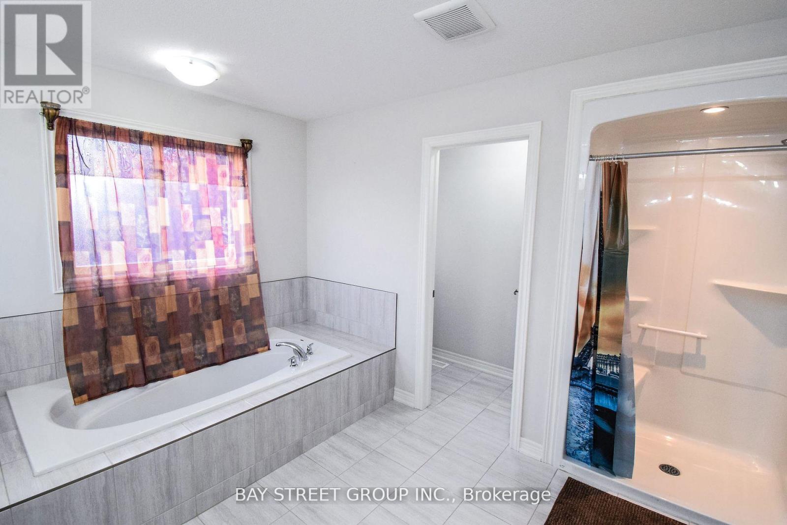 490 Silverwood Avenue Property Photo 21