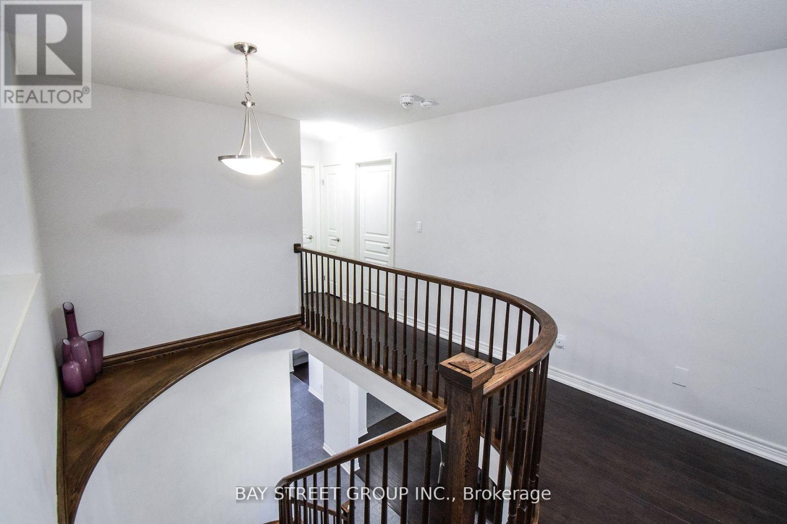 490 Silverwood Avenue Property Photo 22
