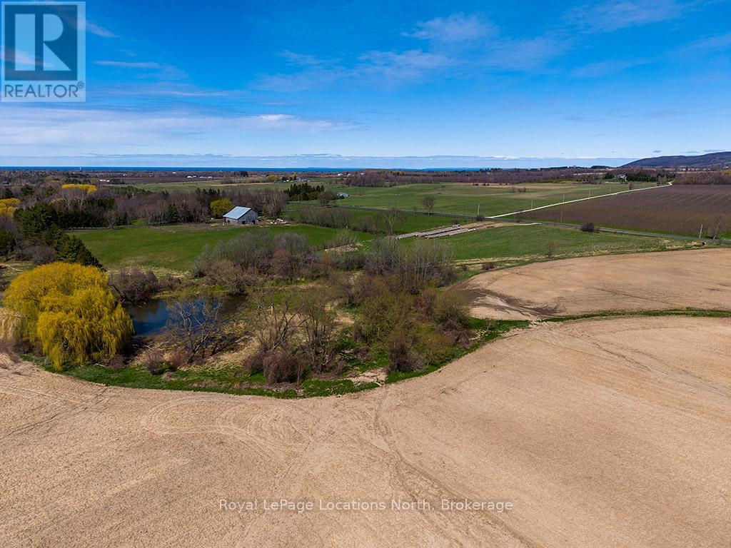 416400 10th Line Property Photo 4