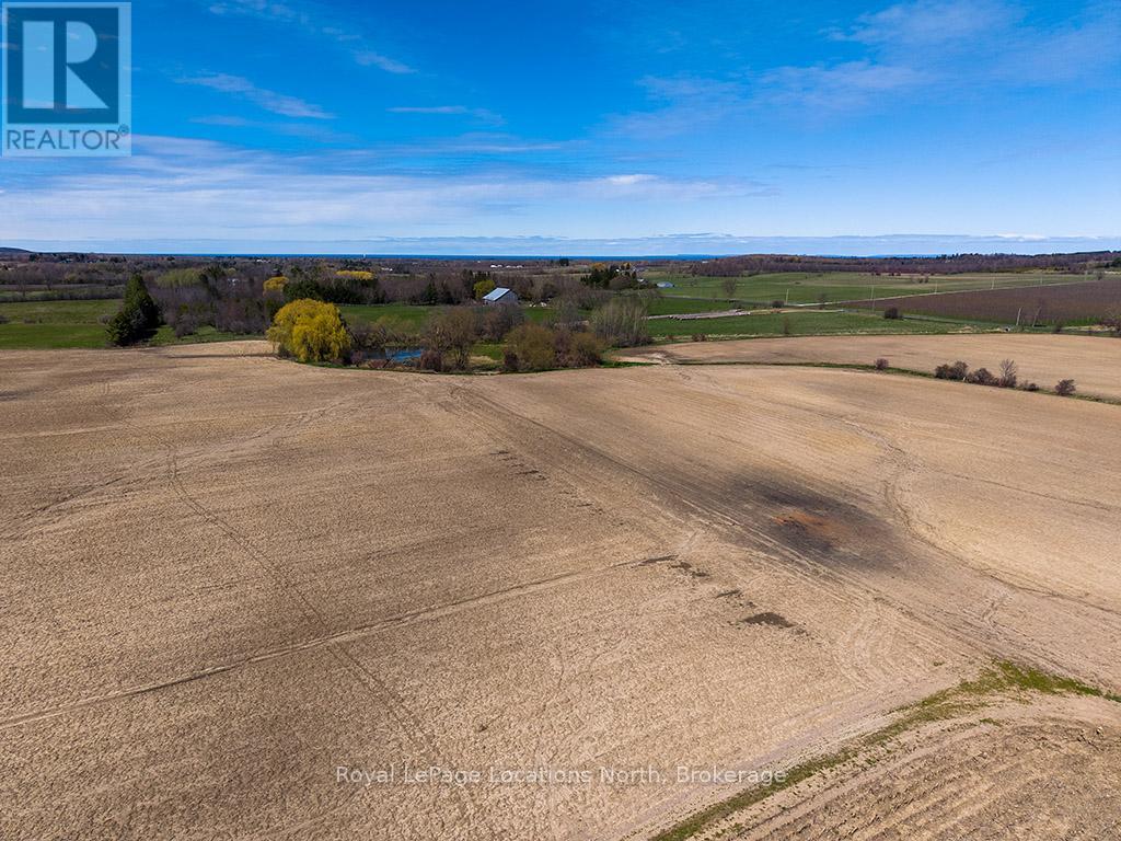 416400 10th Line Property Photo 8