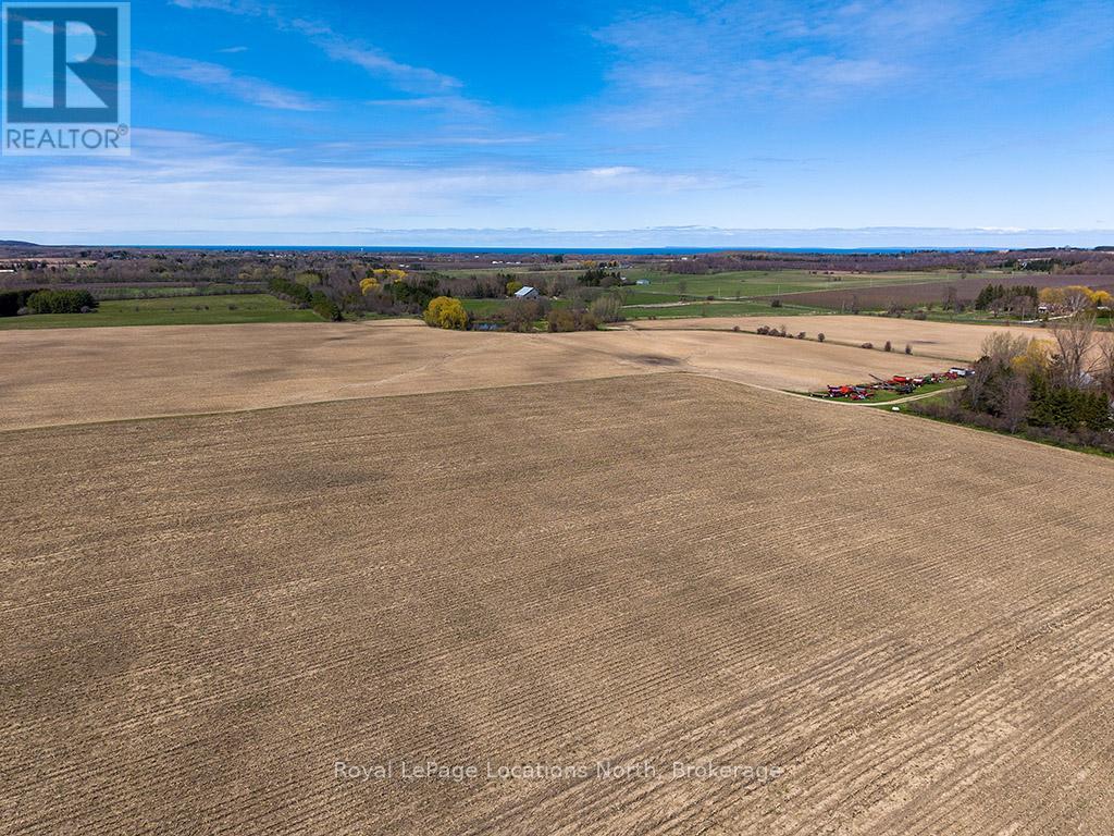 416400 10th Line Property Photo 10