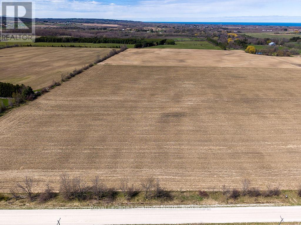 416400 10th Line Property Photo 11