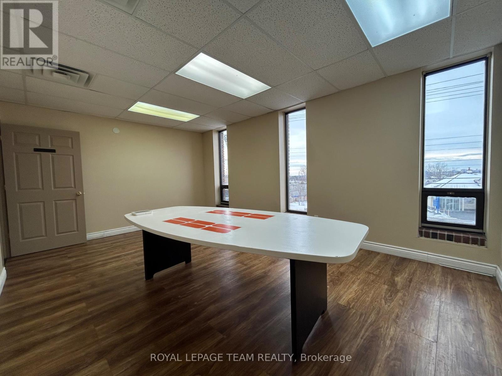201 - 1695 Bank Street Property Photo 20