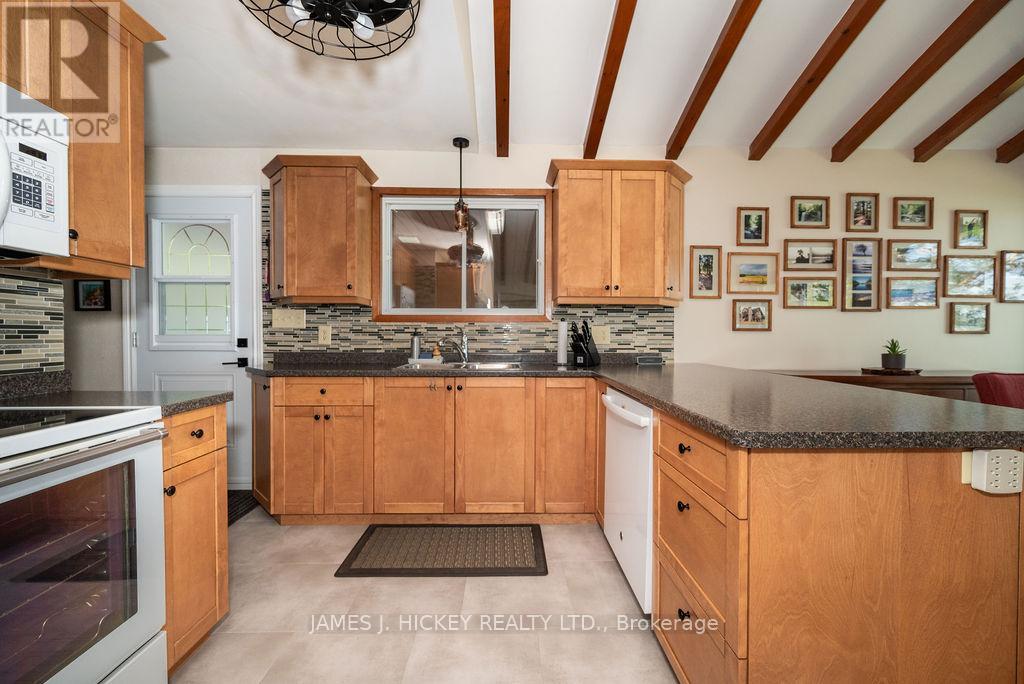 581 Rocky Point Lane Property Photo 9