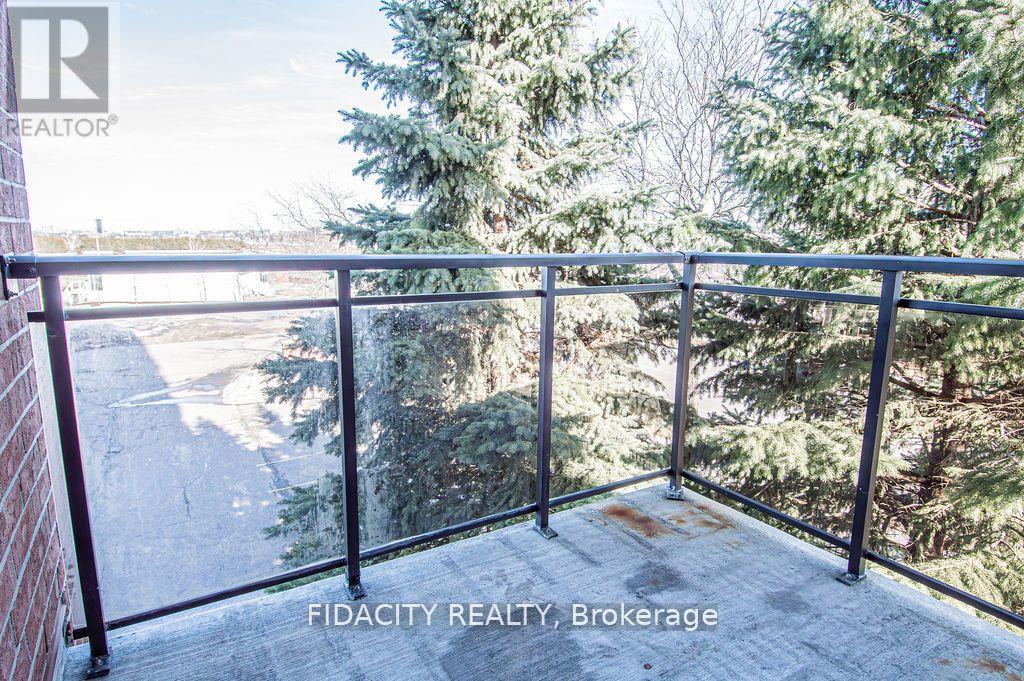5l - 310 Central Park Drive Property Photo 9