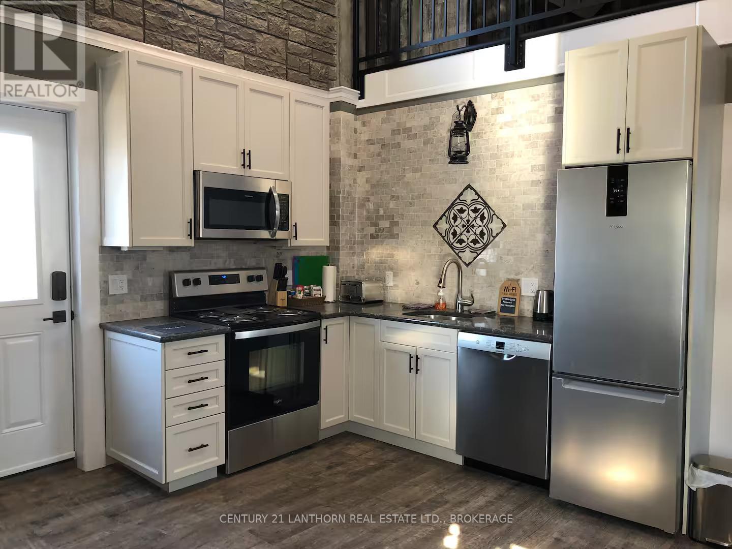 45 Chestnut Street Property Photo 18