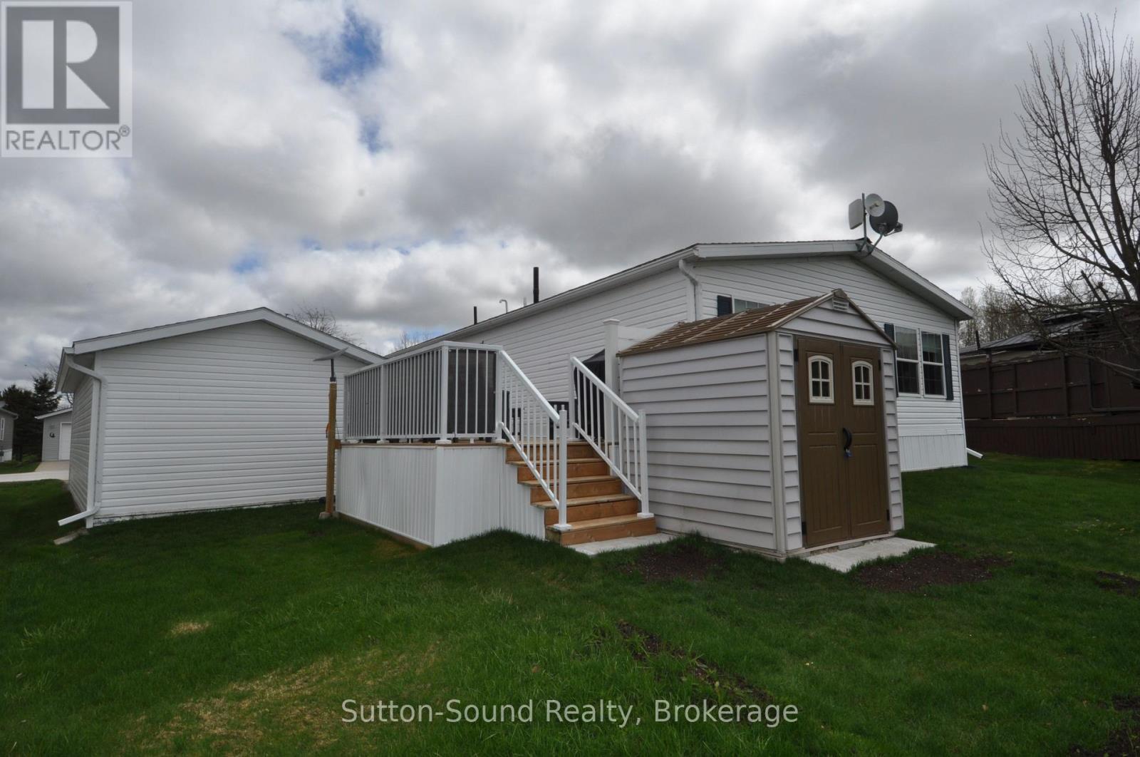 144 Rosewood Drive Property Photo 3