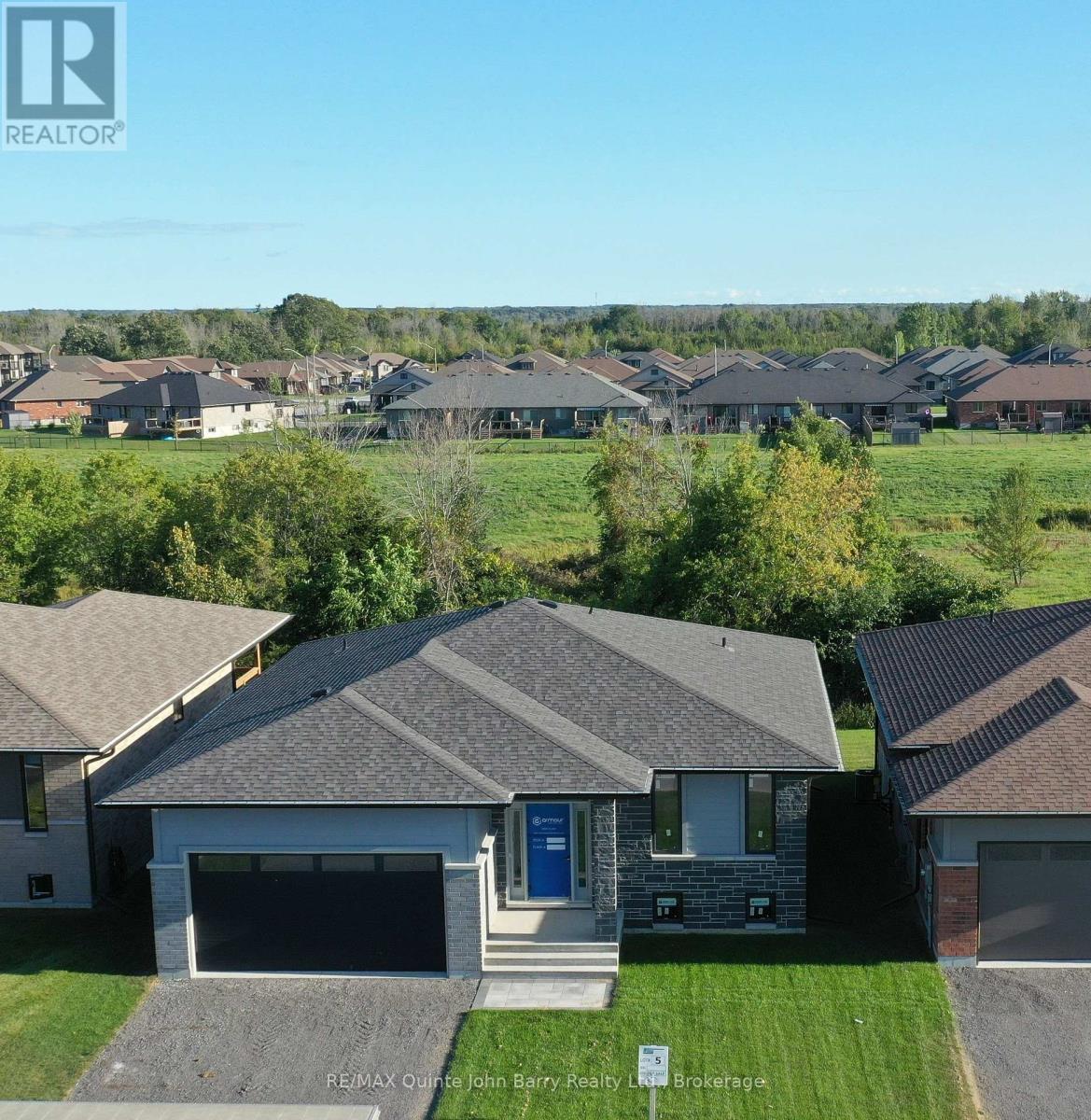 LOT 5 - 10 PARKLAND CIRCLE