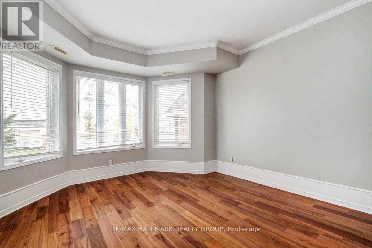 4 - 50 Briargate Property Photo 12