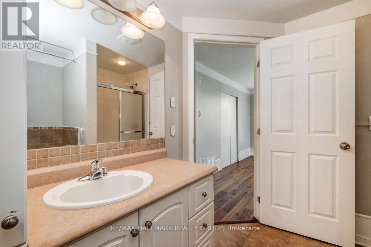 4 - 50 Briargate Property Photo 21