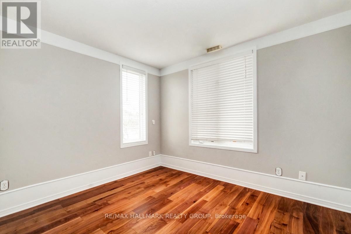 4 - 50 Briargate Property Photo 27