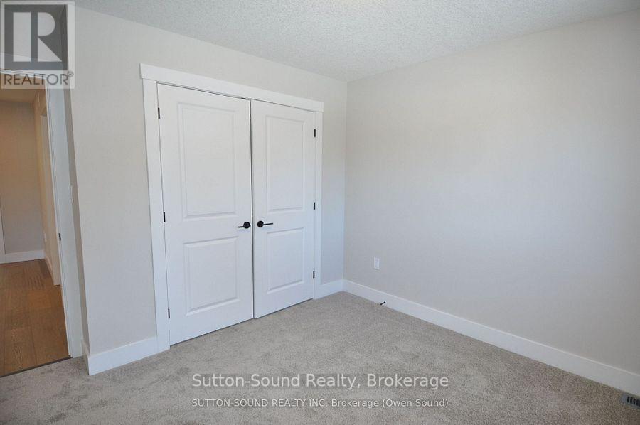 622 8th Street W Property Photo 14