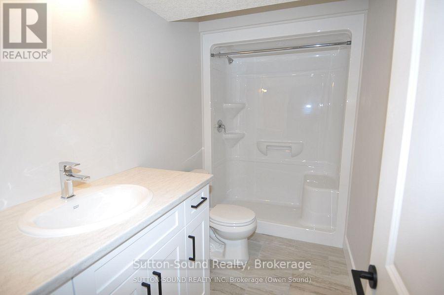 622 8th Street W Property Photo 22