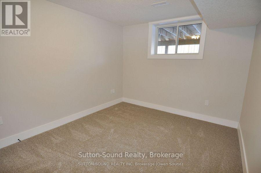 622 8th Street W Property Photo 23