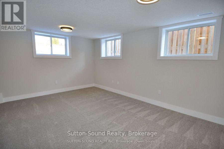 622 8th Street W Property Photo 24