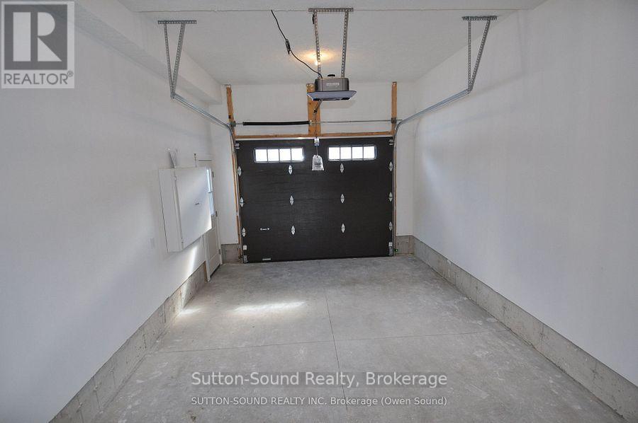 622 8th Street W Property Photo 27