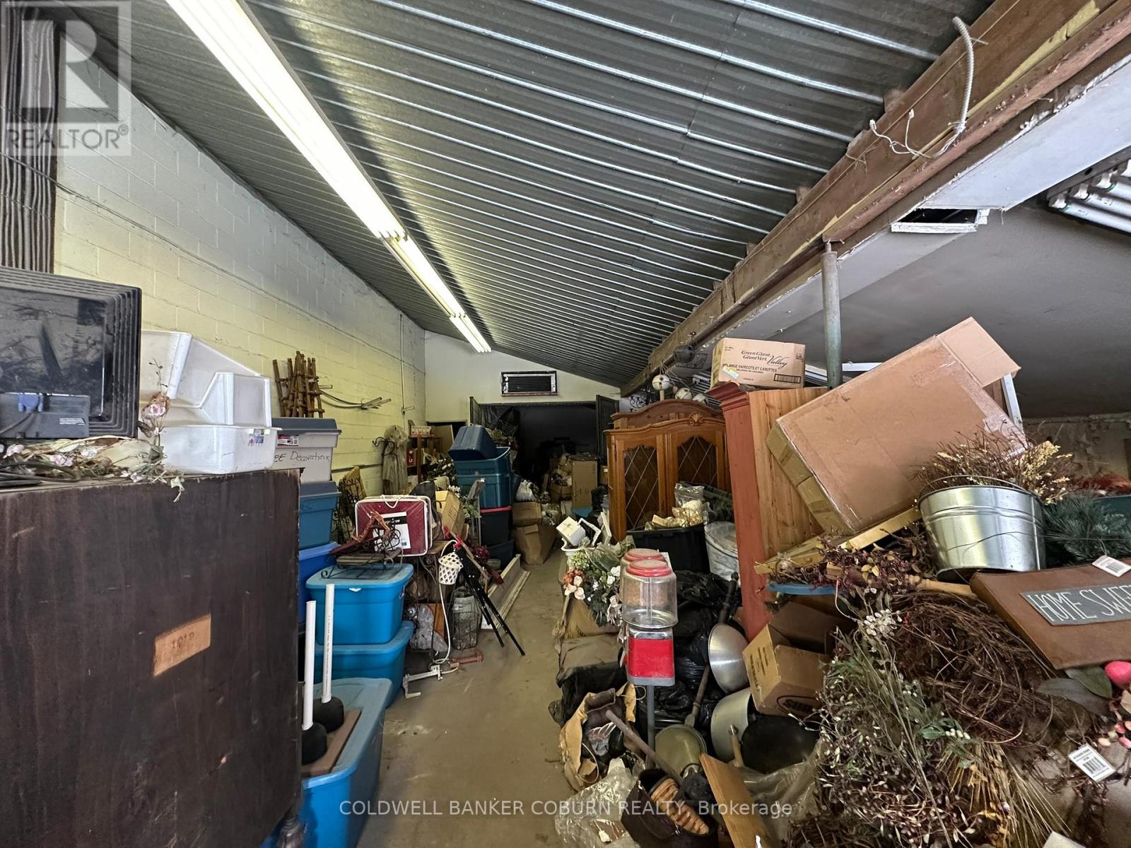 4130 Carman Road Property Photo 11