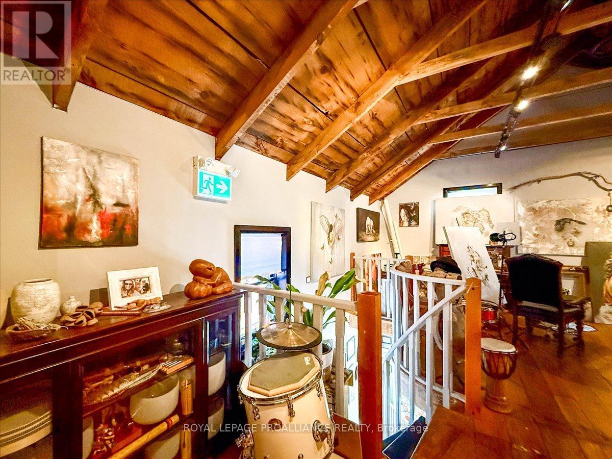 331 & 333 Picton Main Street Property Photo 14