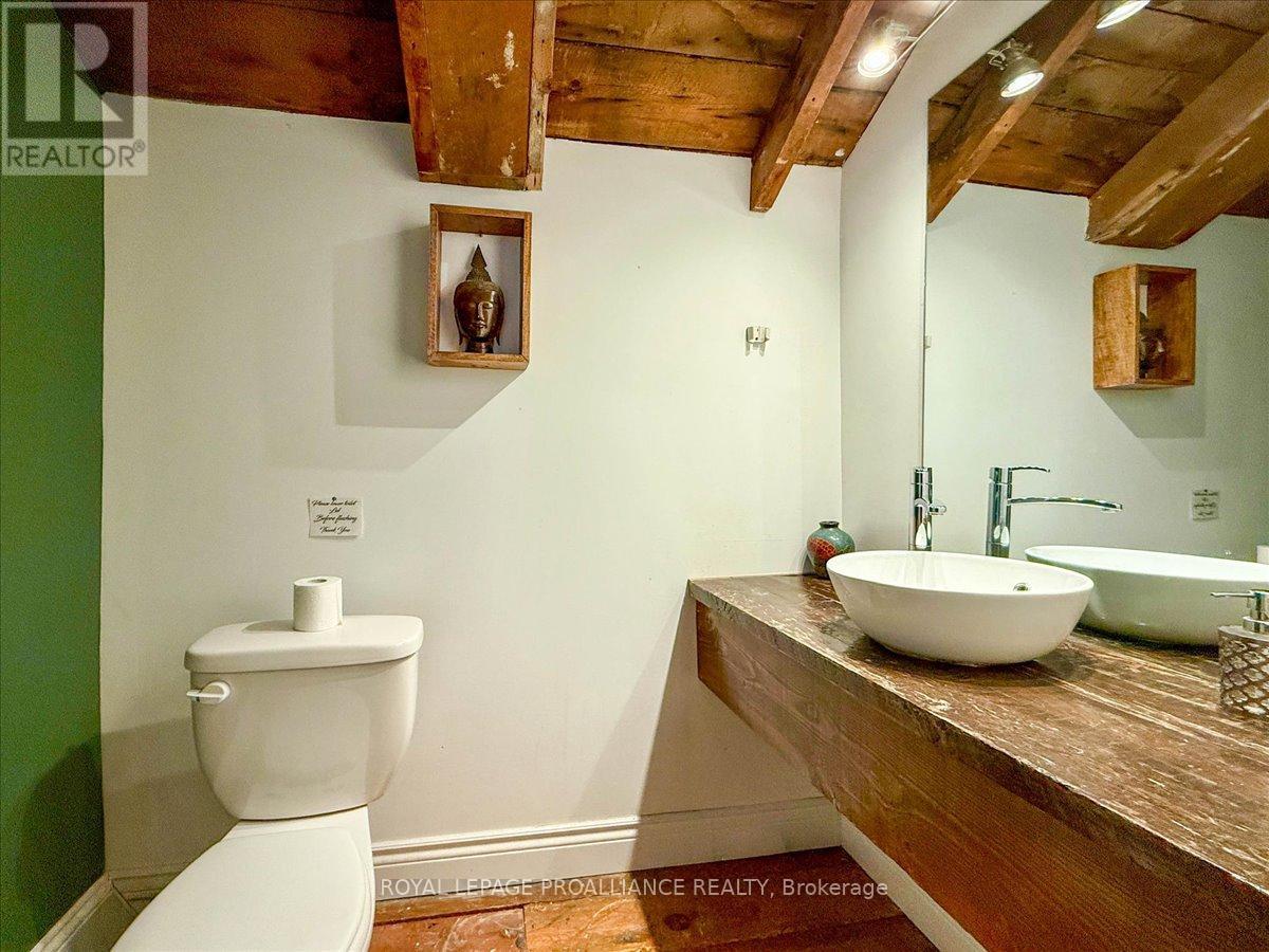 331 & 333 Picton Main Street Property Photo 19