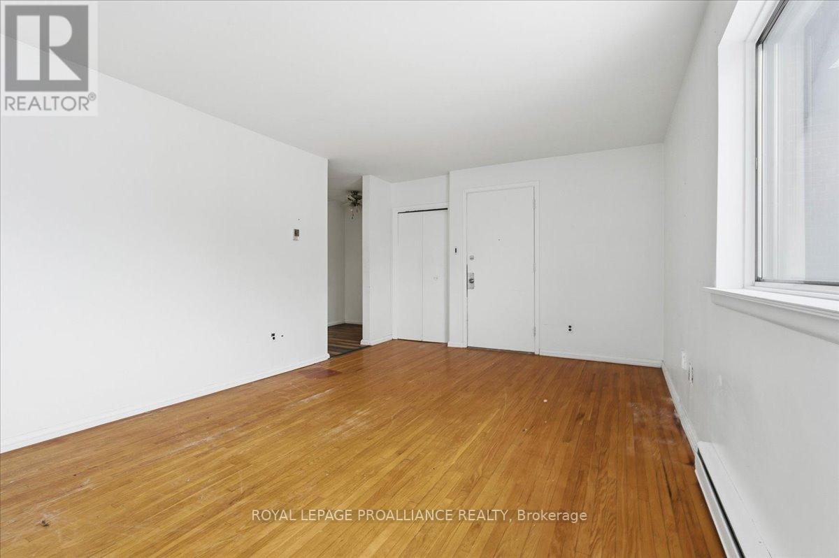 331 & 333 Picton Main Street Property Photo 22