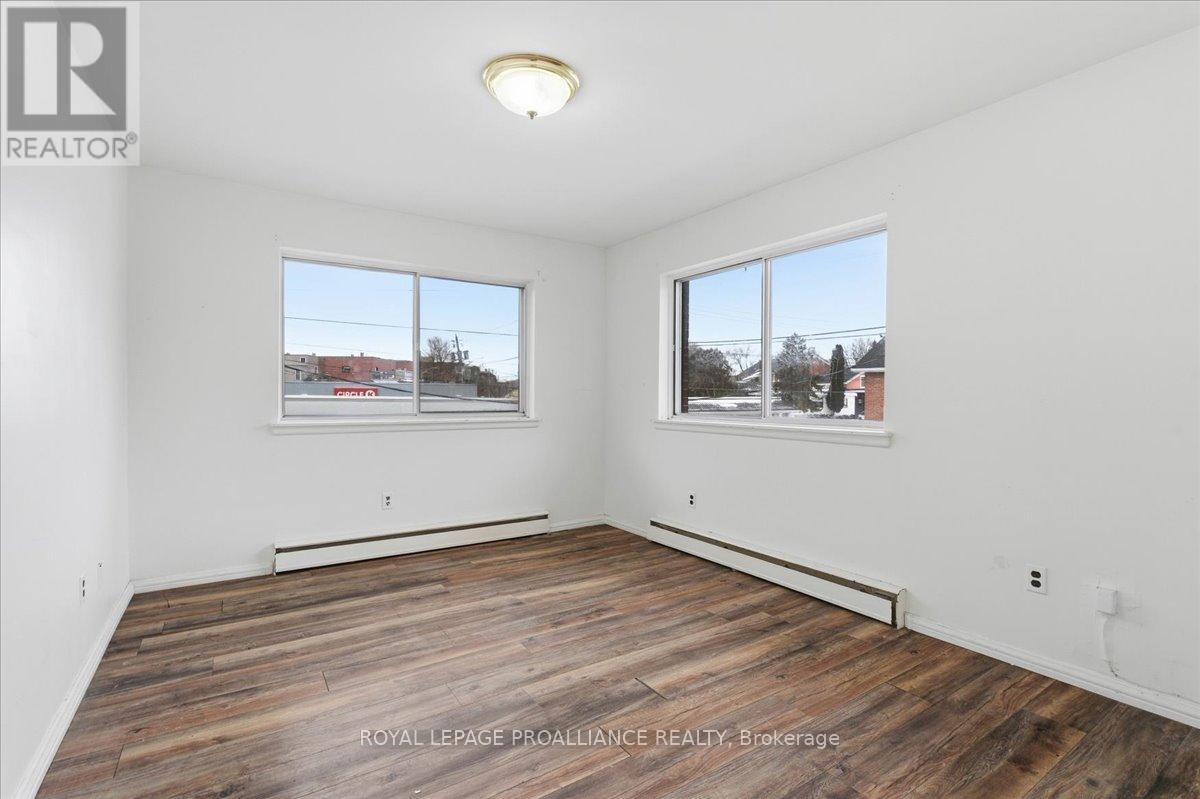 331 & 333 Picton Main Street Property Photo 26