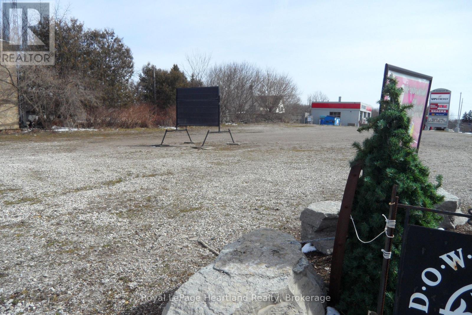 4 Goderich Street E Property Photo 2